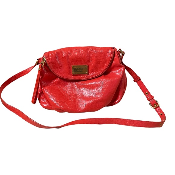 Marc Jacobs Q Crossbody Patent Coral Vibrant Bag Adjustable Strap Convertible - Picture 2 of 12